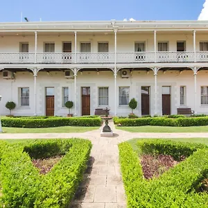 **** Hotel Denison Boutique Australia