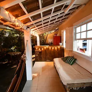 旅馆 Domar & Suites